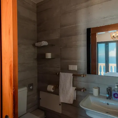 Blue Sea Tower Luxury Guest With Private Heated Pools Villa Fajã da Ovelha